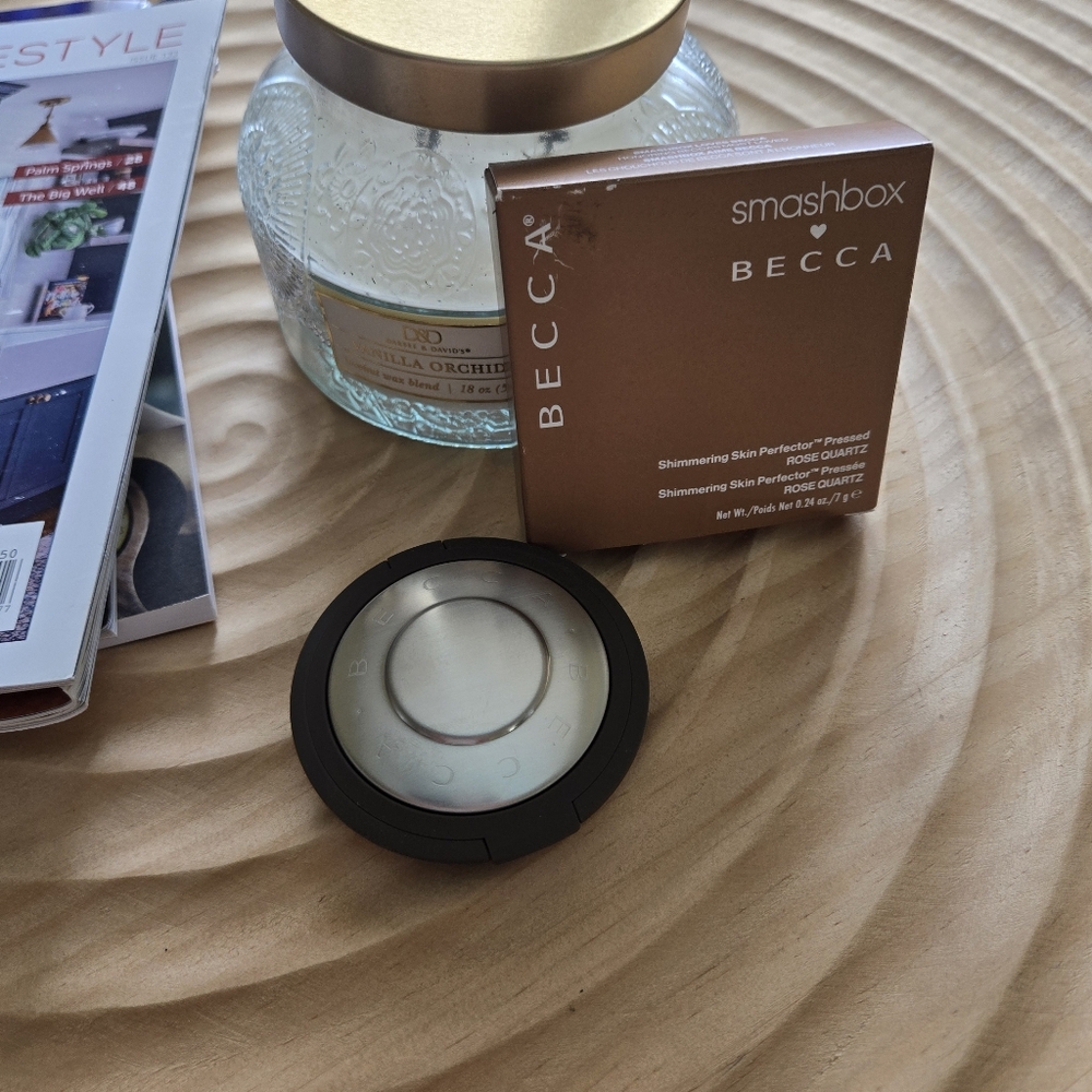 Smashbox & Becca Shimmering Skin Perfector ~Rose Quartz - Picture 5 of 13